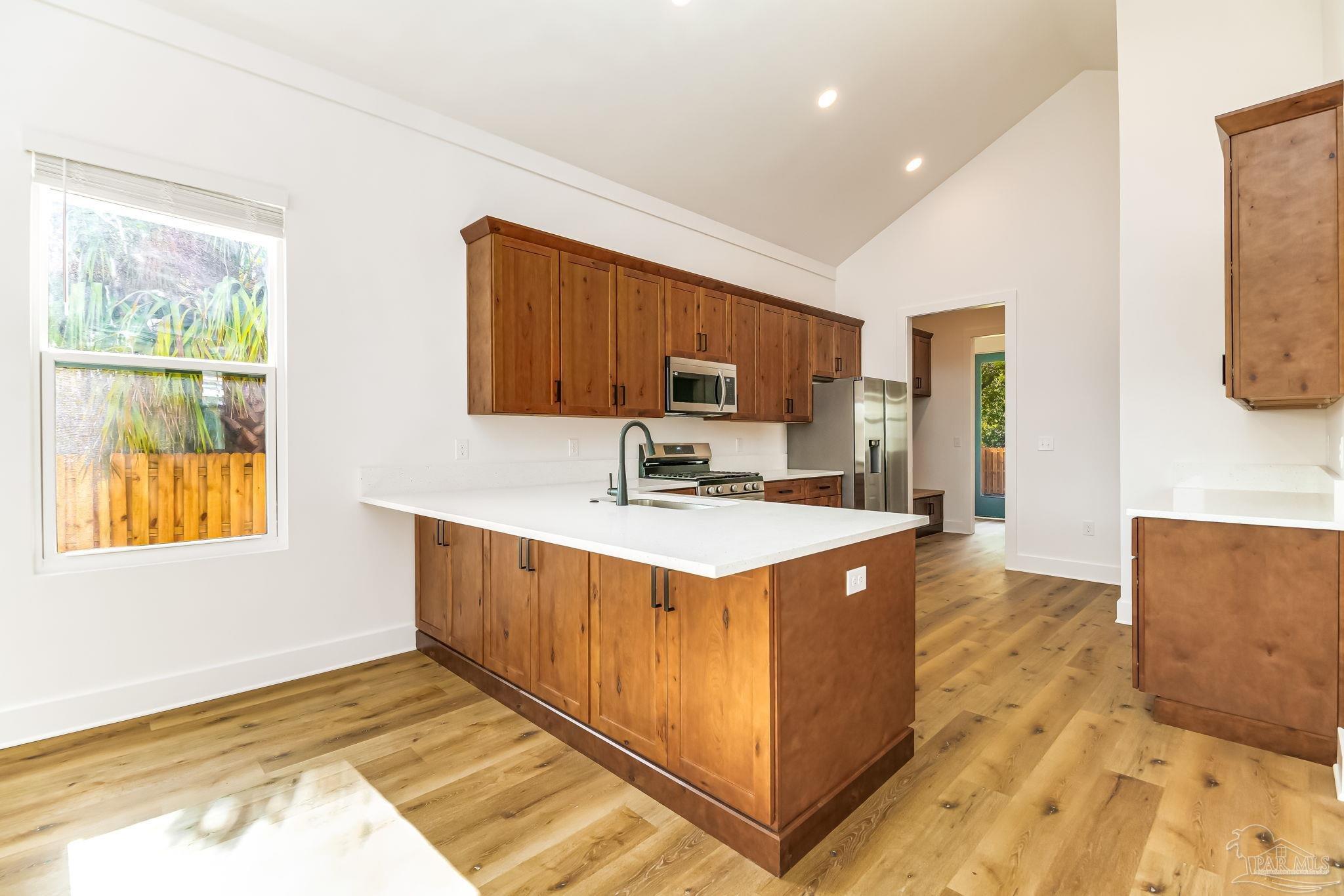 113 North Spring Street Pensacola, FL 32502 - Photo 16 of 48