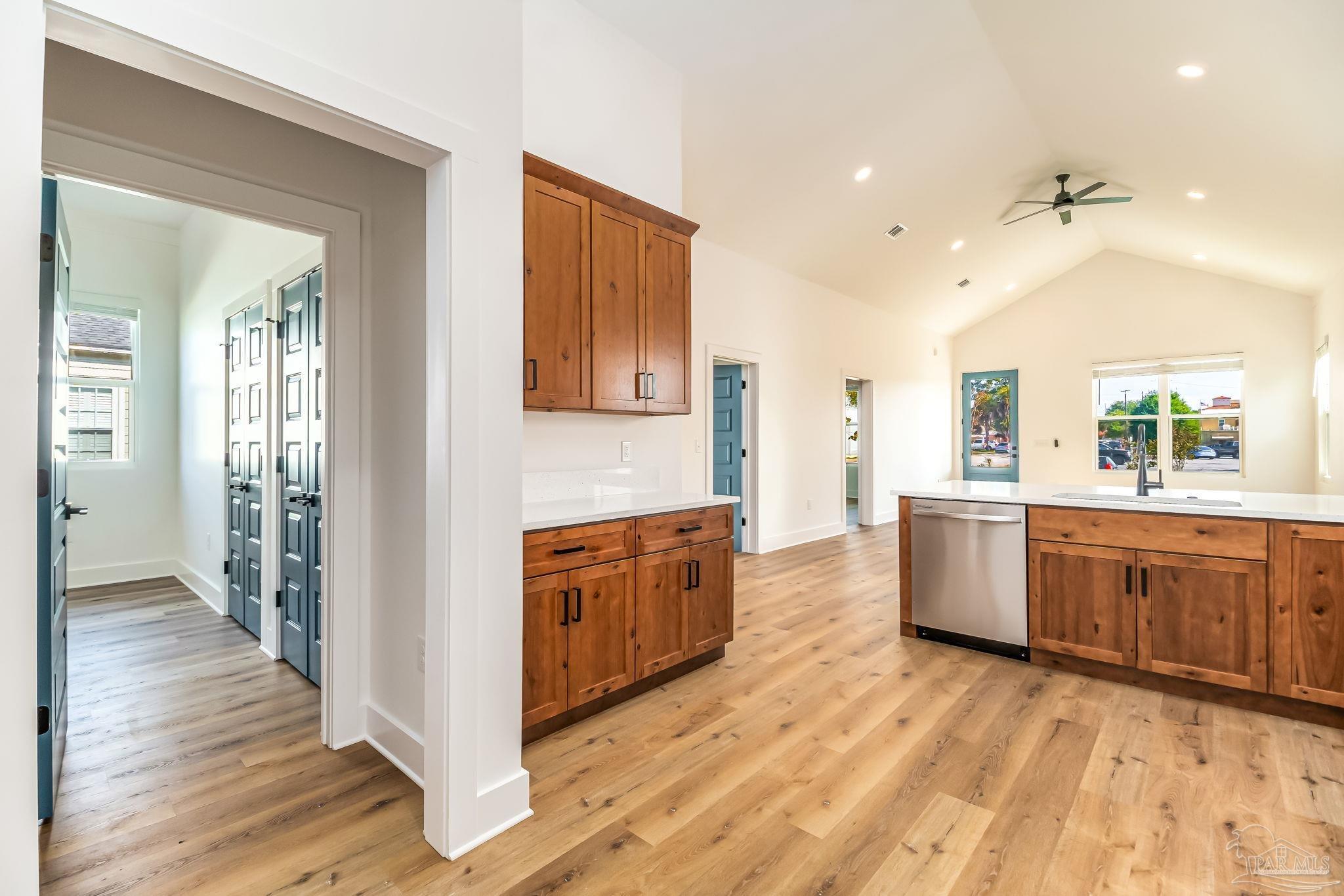 113 North Spring Street Pensacola, FL 32502 - Photo 18 of 48