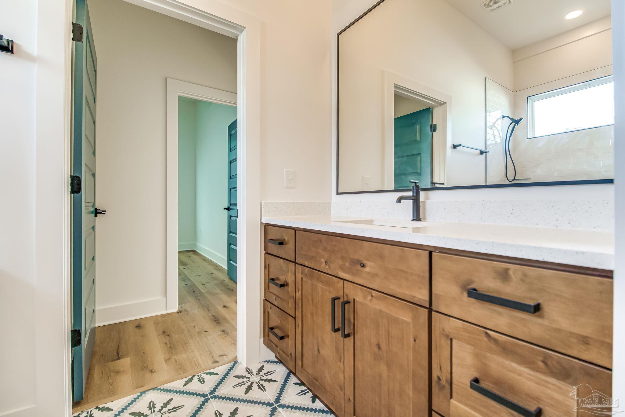 113 North Spring Street Pensacola, FL 32502 - Photo 3 of 48