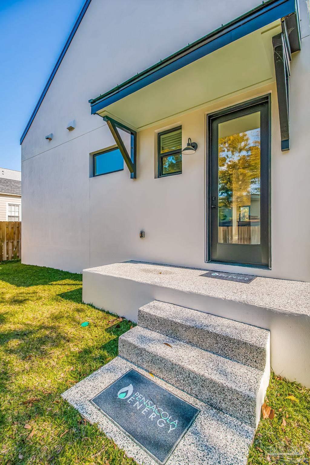 113 North Spring Street Pensacola, FL 32502 - Photo 40 of 48