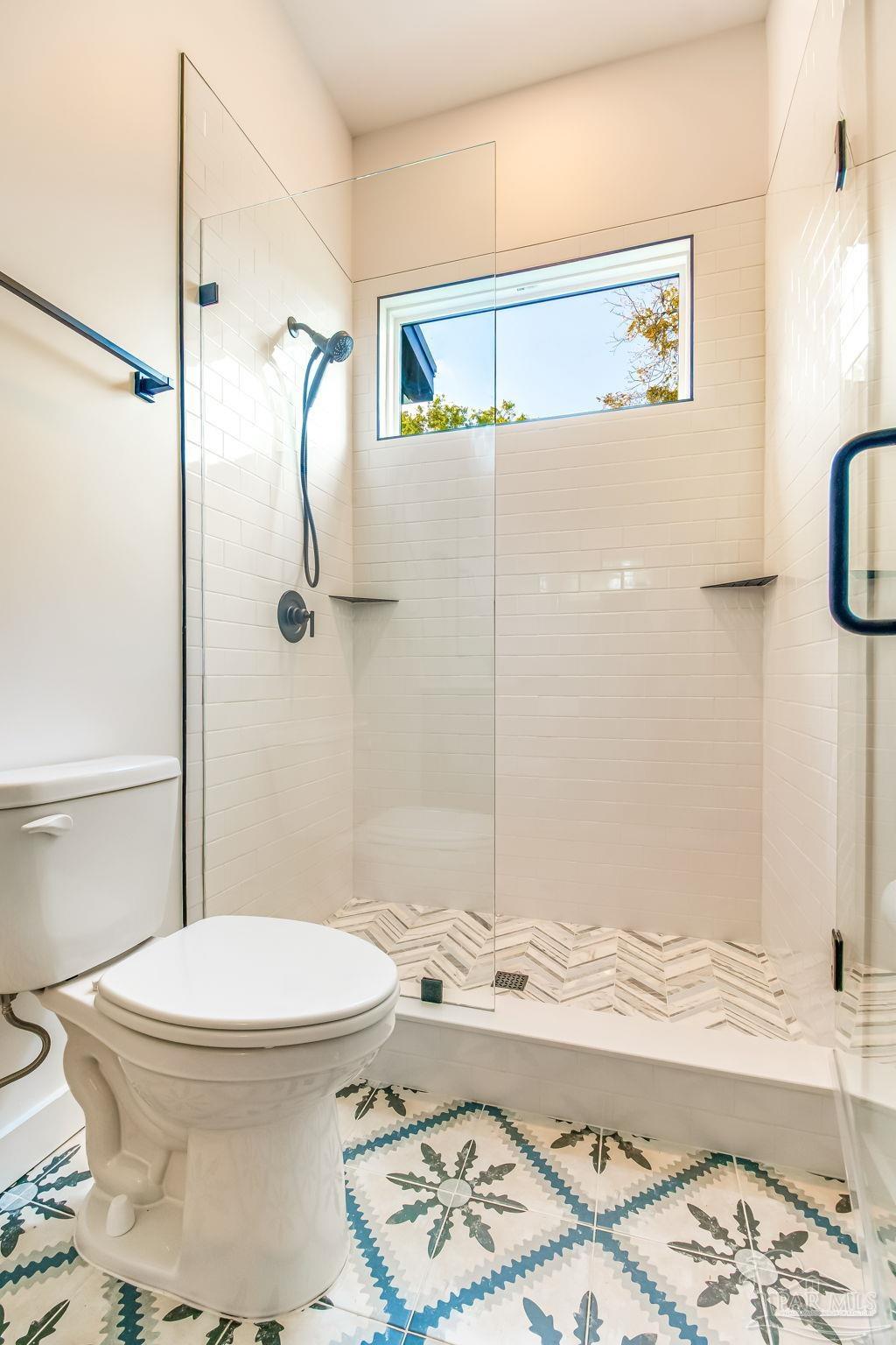 113 North Spring Street Pensacola, FL 32502 - Photo 4 of 48