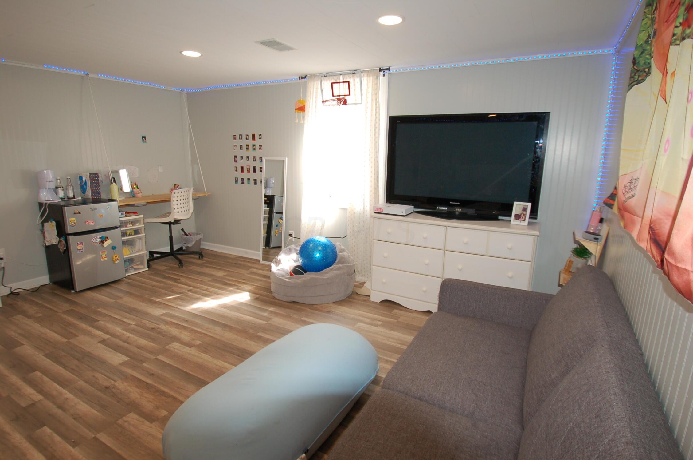 3225 Smiley Road Columbus, OH 43221 - Photo 50 of 60 DSC_0051