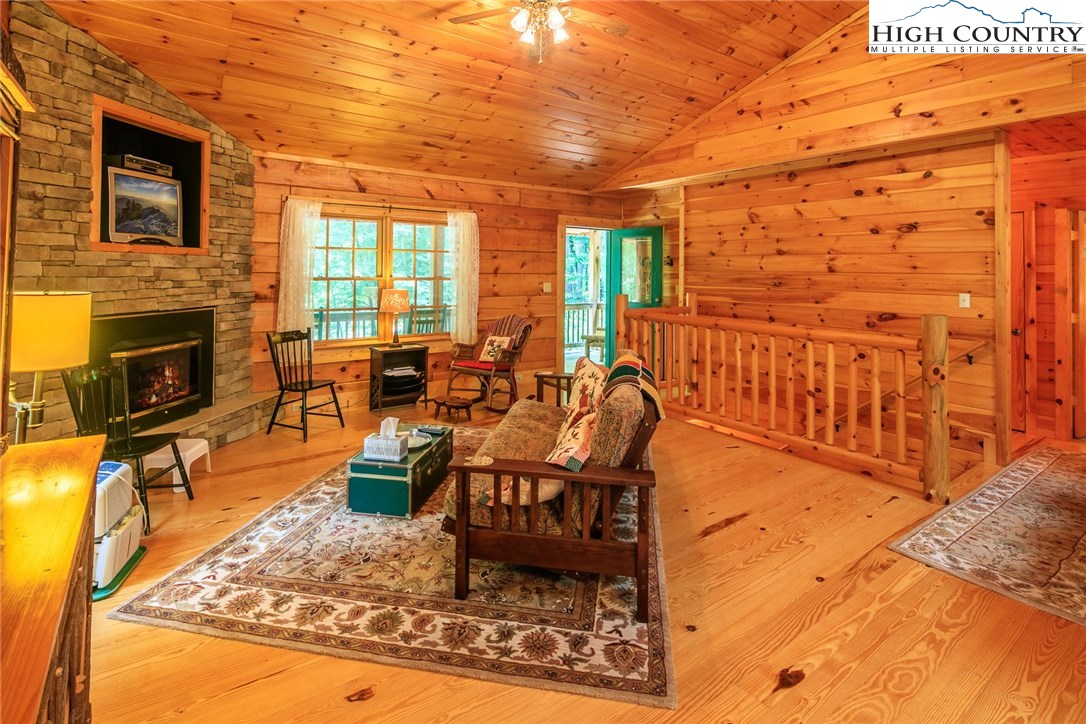 730 Silverleaf Road Zionville, NC 28698 - Photo 3 of 36 Gallery Image 3