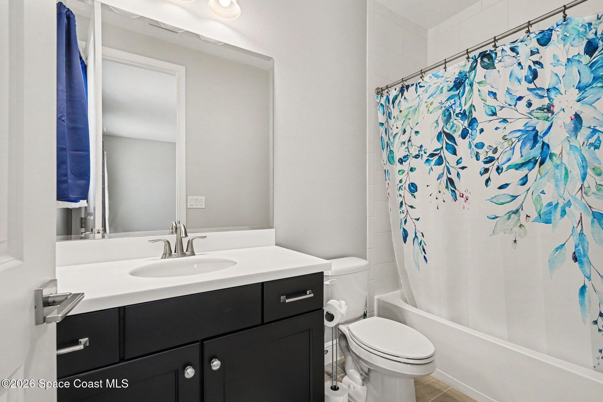 2467 Kola Way Melbourne, FL 32940 - Photo 25 of 36 Full Bathroom #2