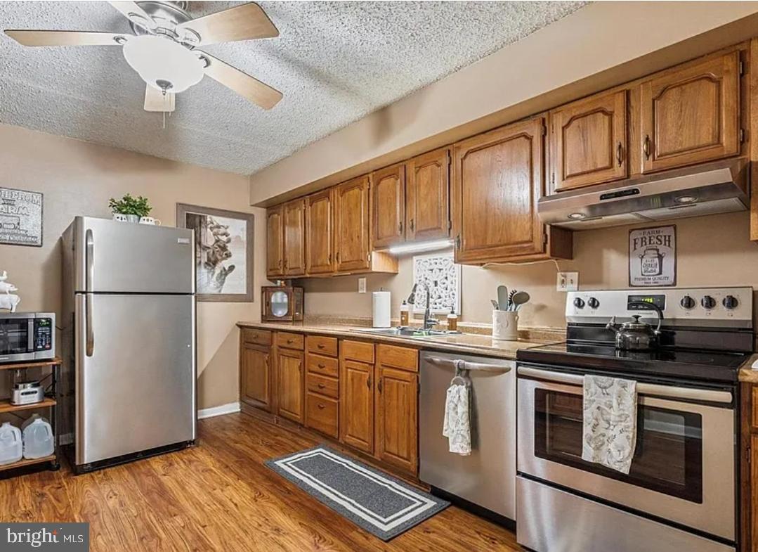 400 Glendale Road, Unit B13 Havertown, PA 19083 - Photo 14 of 25