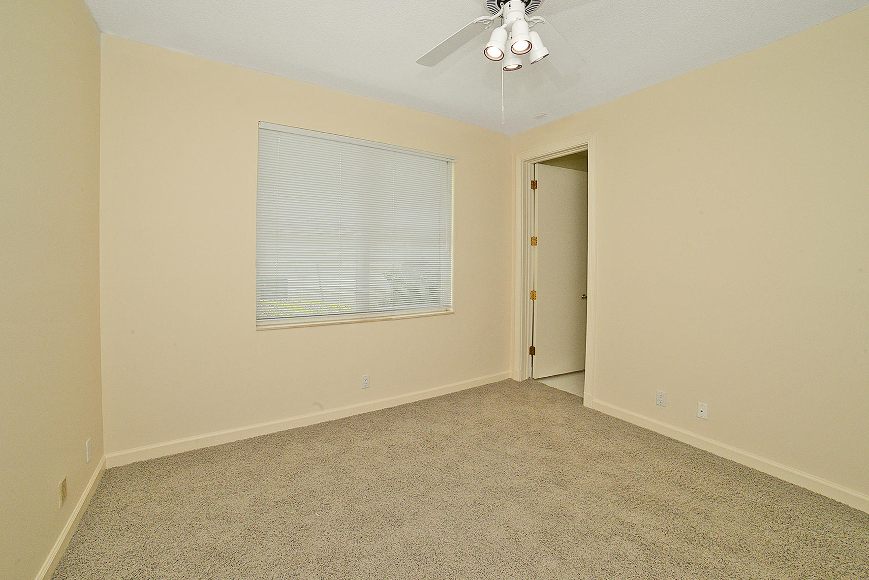 3192 Northwest 60th Street Boca Raton, FL 33496 - Photo 16 of 30 DSC_0061A