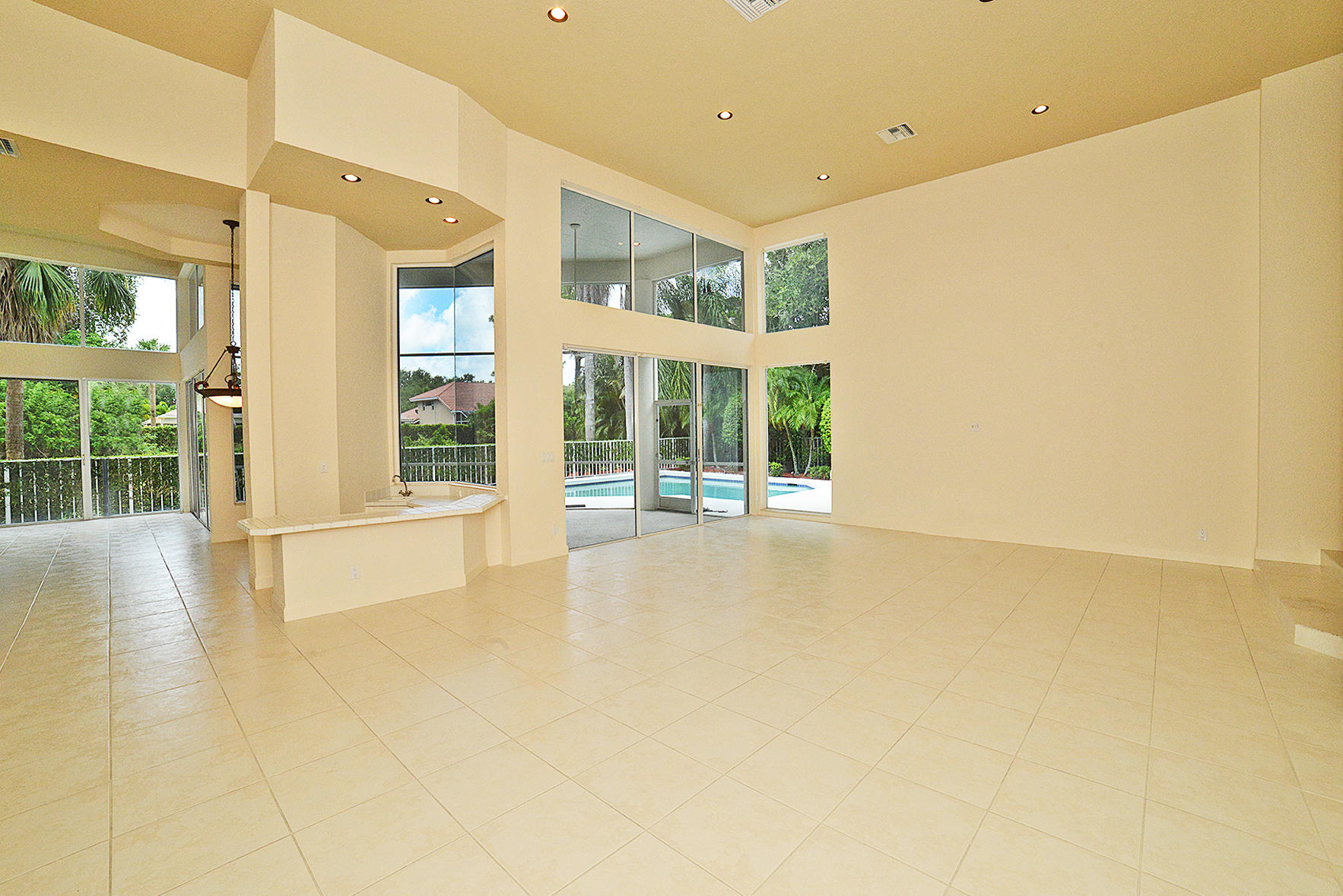 3192 Northwest 60th Street Boca Raton, FL 33496 - Photo 4 of 30 DSC_0095A