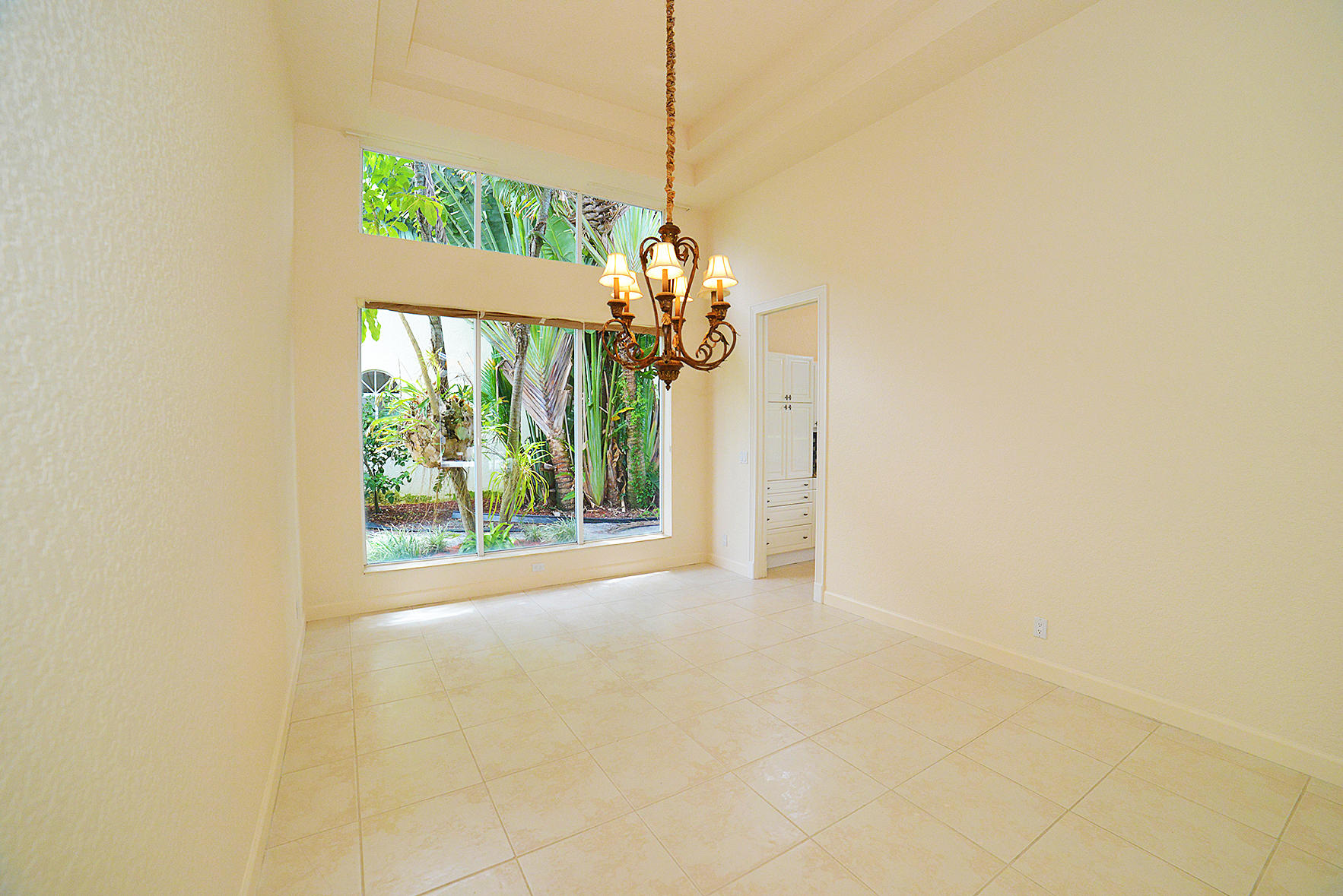 3192 Northwest 60th Street Boca Raton, FL 33496 - Photo 5 of 30 DSC_0079A