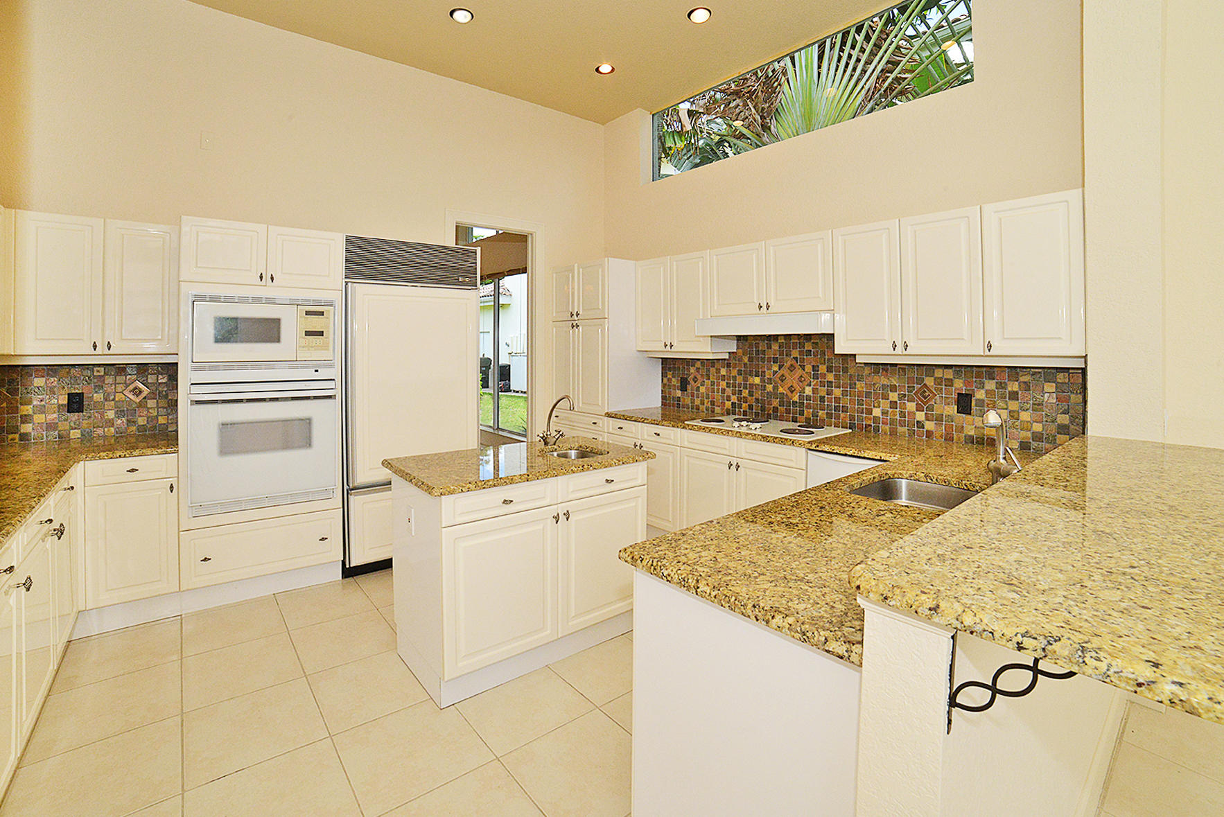 3192 Northwest 60th Street Boca Raton, FL 33496 - Photo 6 of 30 DSC_0098A
