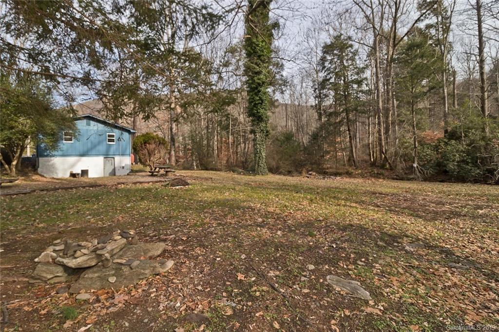 1331 Bee Tree Road Swannanoa, NC 28778 - Photo 5 of 23 Gallery Image 5