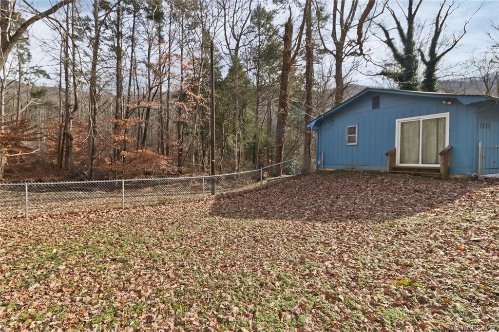 1331 Bee Tree Road Swannanoa, NC 28778 - Photo 7 of 23 Gallery Image 7