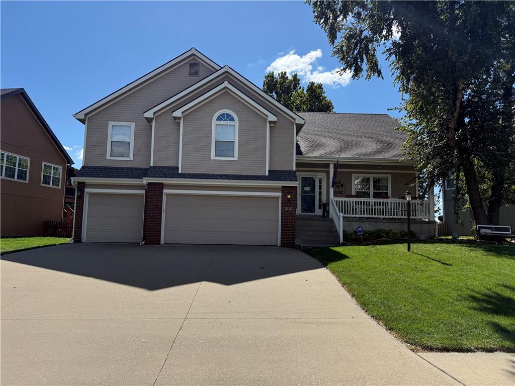 4106 Bennington Drive, St. Joseph, MO 64506 Compass