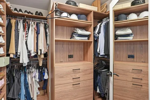 a view of walk in closet