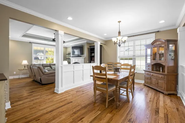 $650,000 | 827 Willcrest Drive, Chattanooga, TN 37405