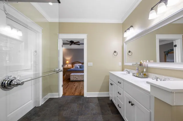 $650,000 | 827 Willcrest Drive, Chattanooga, TN 37405