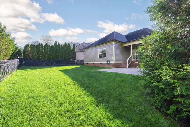 $650,000 | 827 Willcrest Drive, Chattanooga, TN 37405