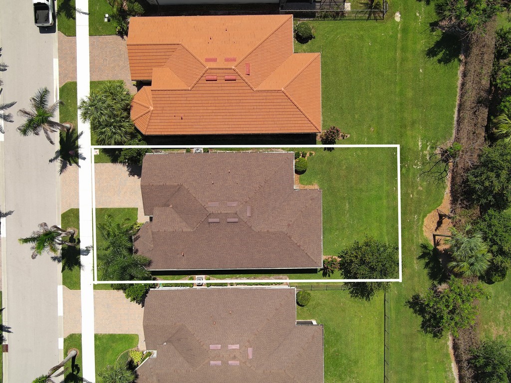 4633 Ibis Road Vero Beach, FL 32967 - Photo 2 of 29 Gallery Image 2