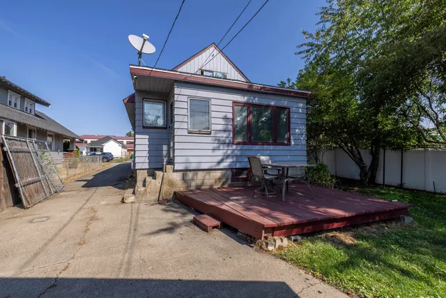 $305,000 | 824 East Gordon Avenue, Spokane, WA 99207