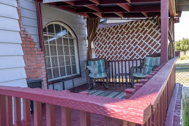 $305,000 | 824 East Gordon Avenue, Spokane, WA 99207