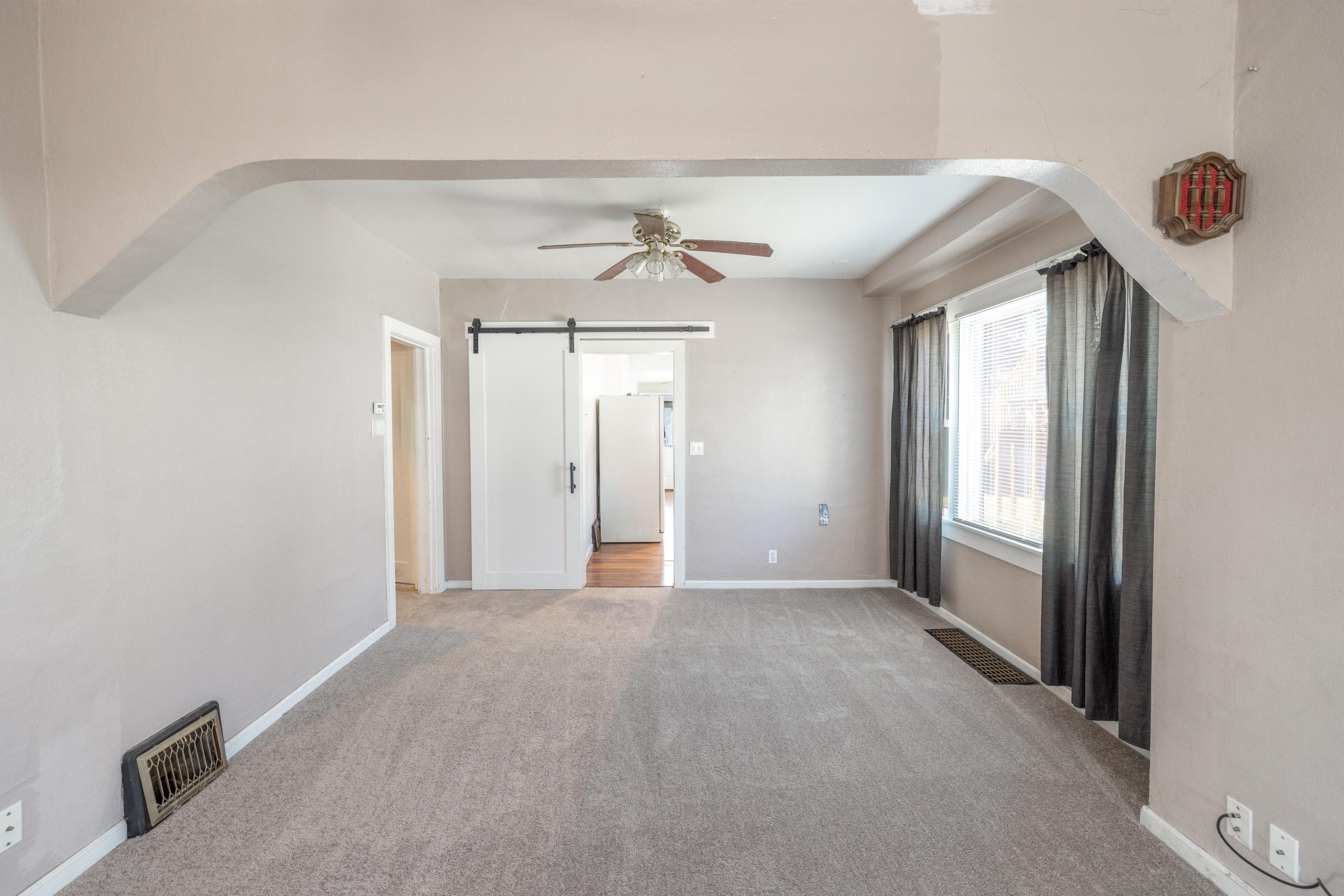 824 East Gordon Avenue Spokane, WA 99207 - Photo 6 of 28