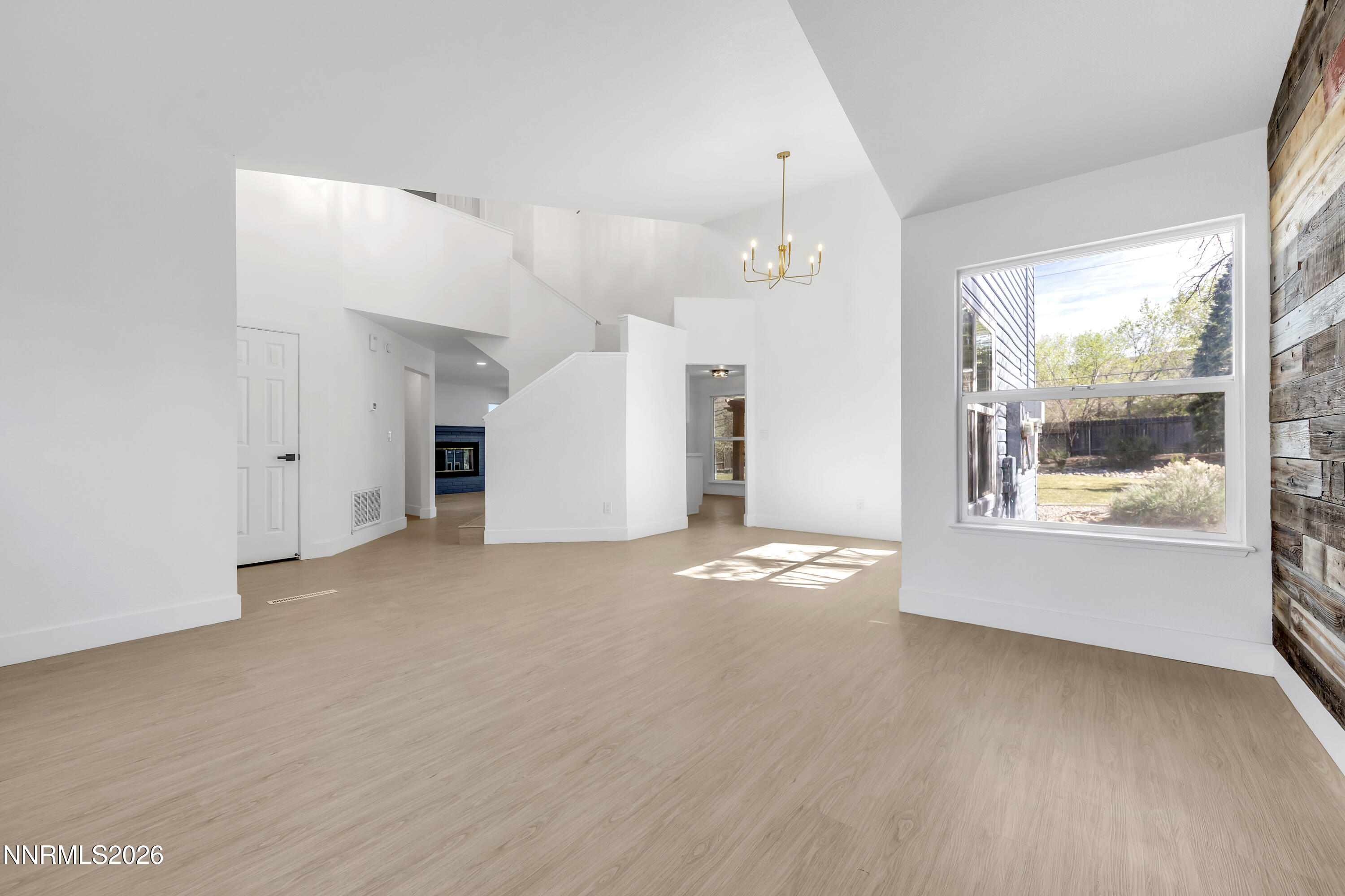 40 Eagle Claw Court Reno, NV 89523 - Photo 5 of 43 EagleClaw40-005