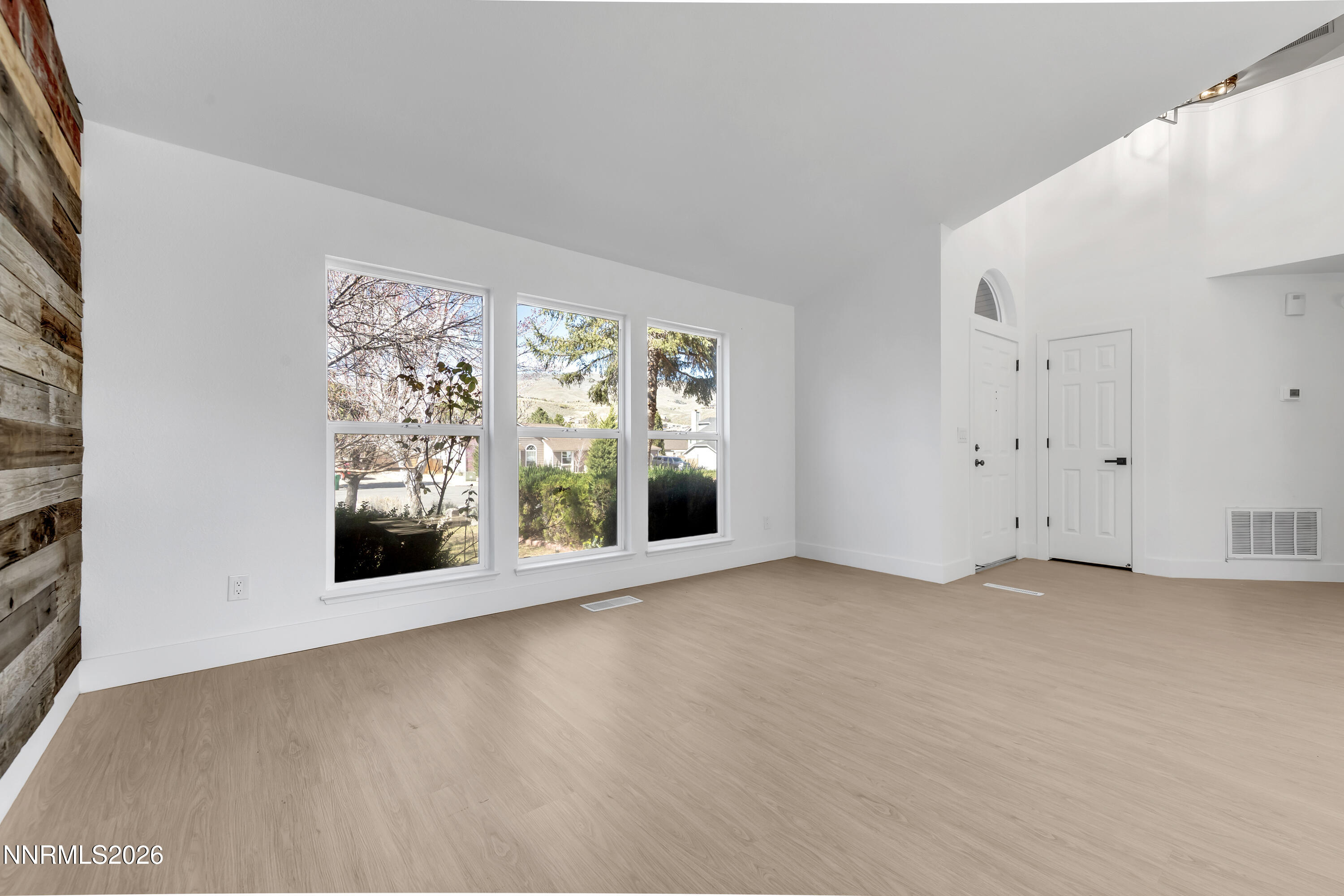 40 Eagle Claw Court Reno, NV 89523 - Photo 6 of 43 EagleClaw40-006