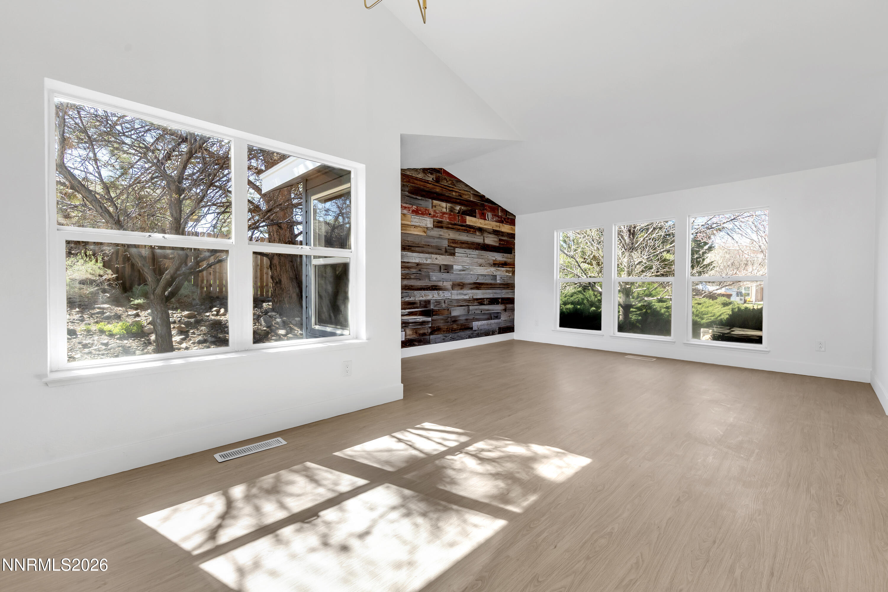 40 Eagle Claw Court Reno, NV 89523 - Photo 7 of 43 EagleClaw40-007