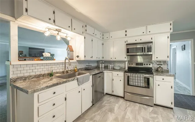 $1,650,000 | 56 Osage Meadows Lane, Bland, MO 65014