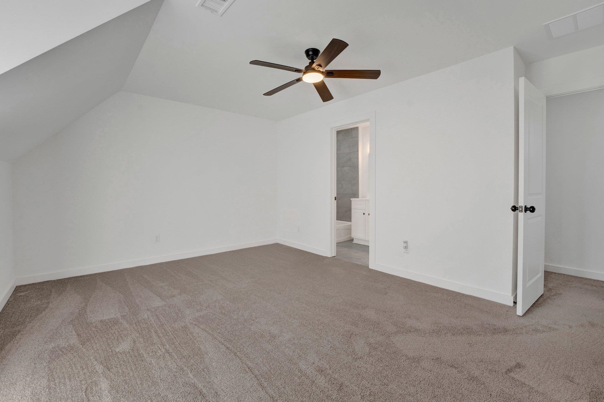 5702 Spring Lake Road Memphis, TN 38135 - Photo 25 of 38 a view of an empty room