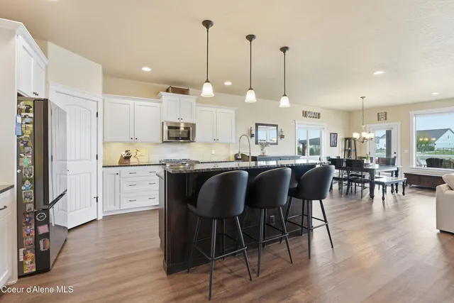 $999,999 | 15465 North Pristine Circle, Rathdrum, ID 83858