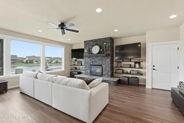 $999,999 | 15465 North Pristine Circle, Rathdrum, ID 83858