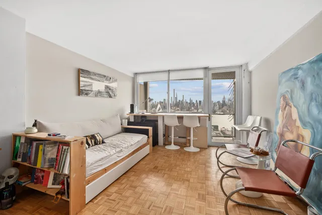 $3,000 | 899 Boulevard East, Unit 6O, Weehawken, NJ 07086