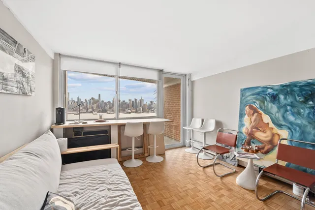 $3,000 | 899 Boulevard East, Unit 6O, Weehawken, NJ 07086