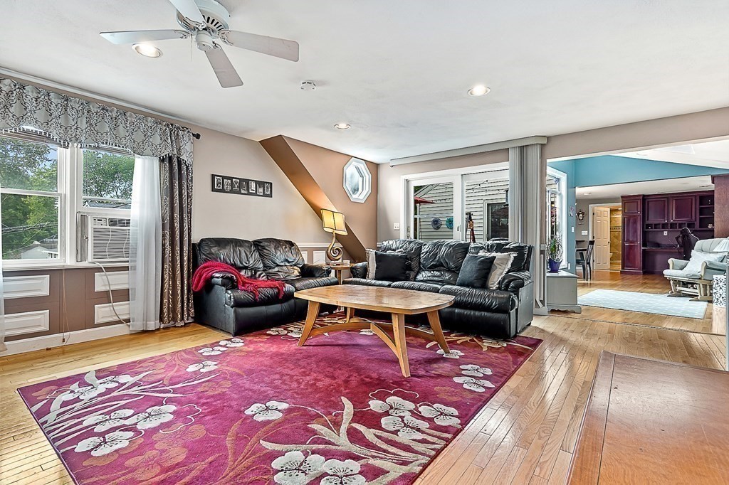 184 Maple Street, Unit 1 Danvers, MA 01923 - Photo 16 of 36 Gallery Image 16