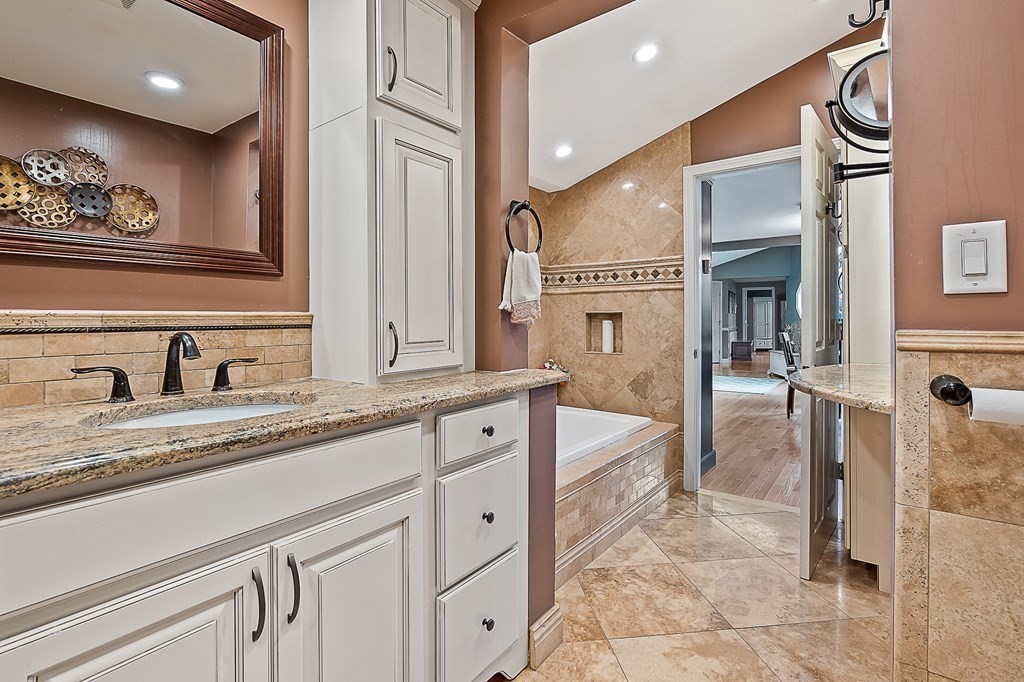 184 Maple Street, Unit 1 Danvers, MA 01923 - Photo 21 of 36 Gallery Image 21
