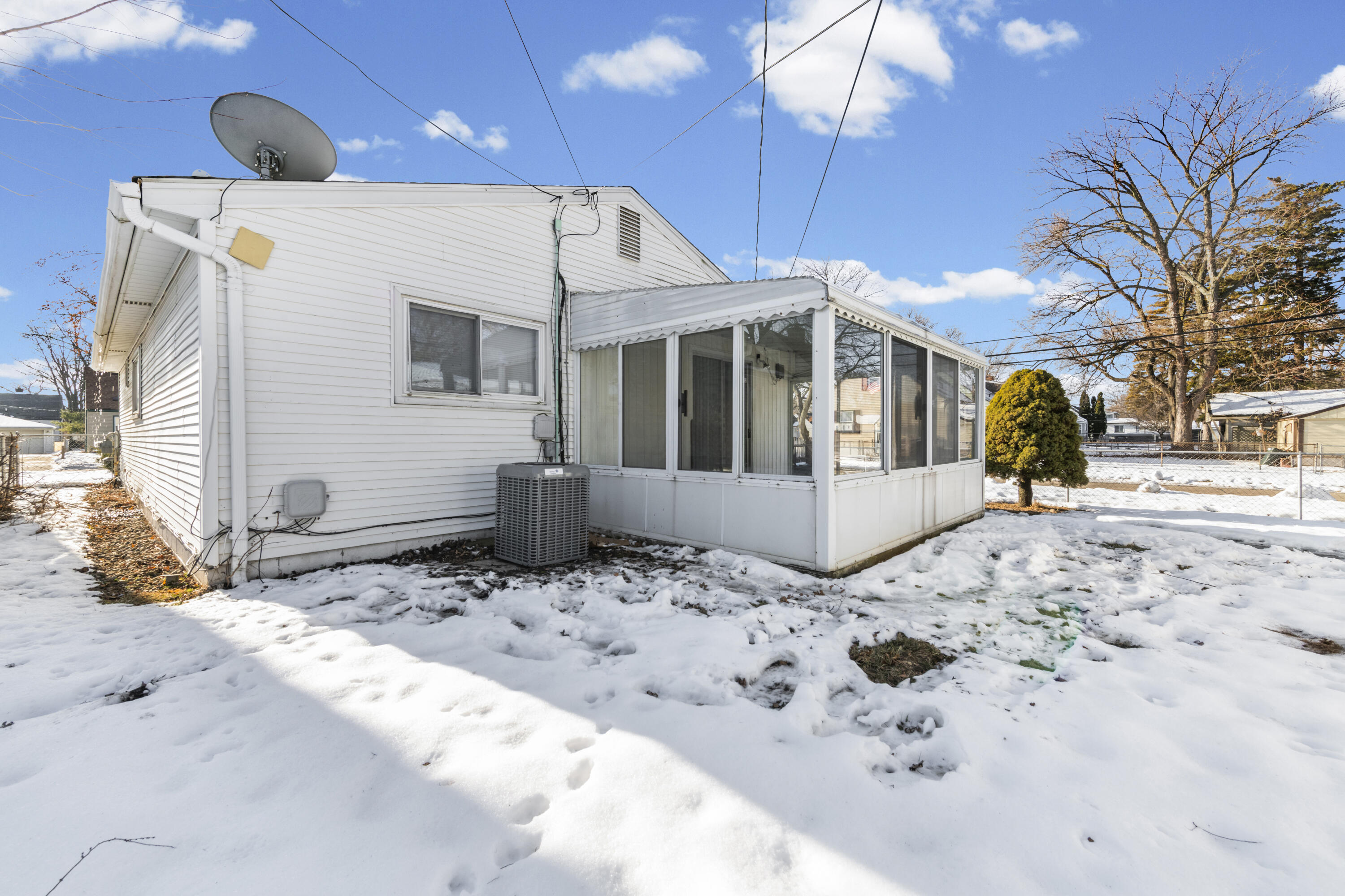 34084 Currier Street Wayne, MI 48184 - Photo 23 of 26 34084 Currier-HD Drone Photography-7