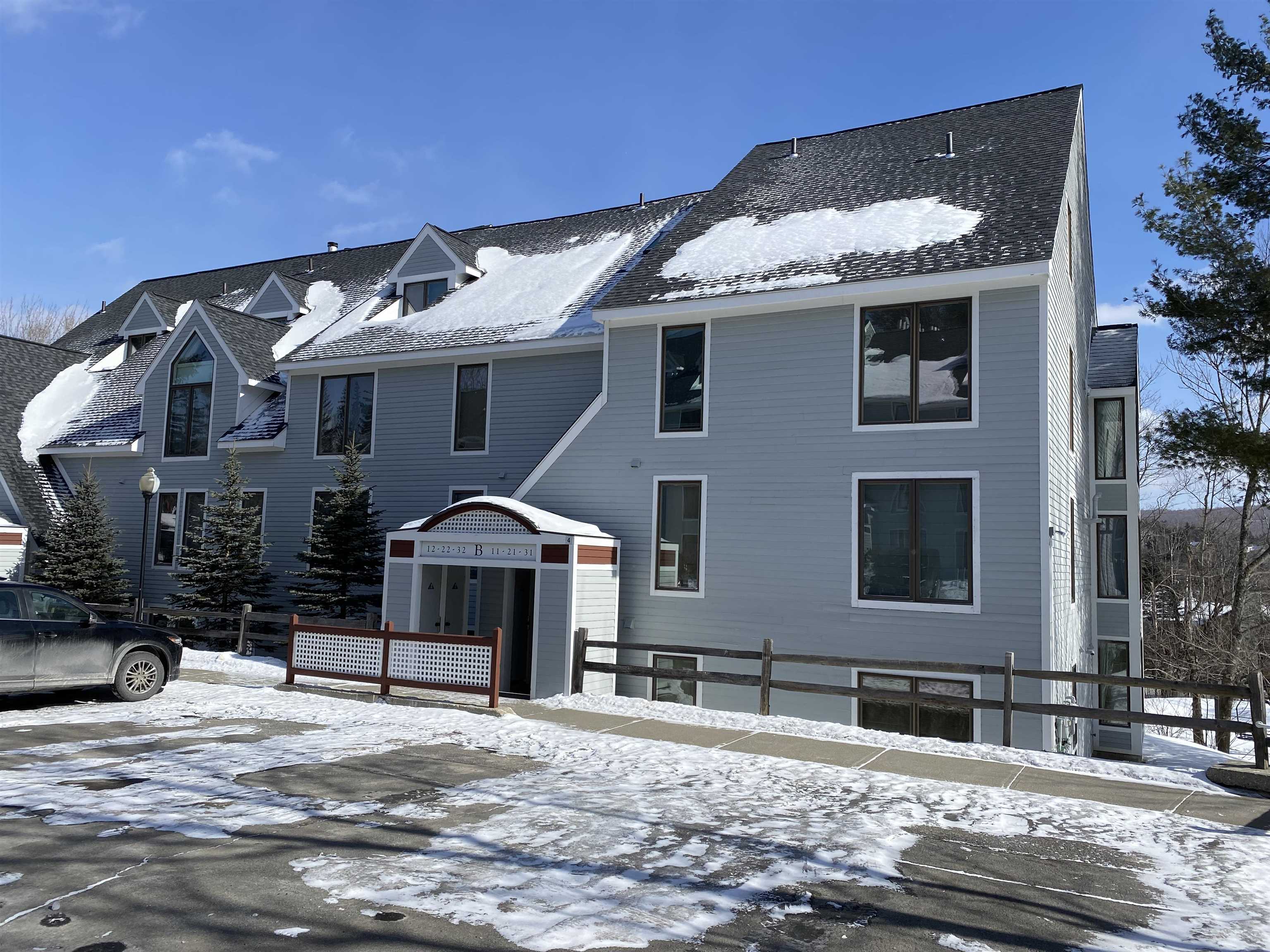 4 E Northbrook Village Road, Unit B21 West Dover, VT 05356 - Photo 1 of 24 Gallery Image 1
