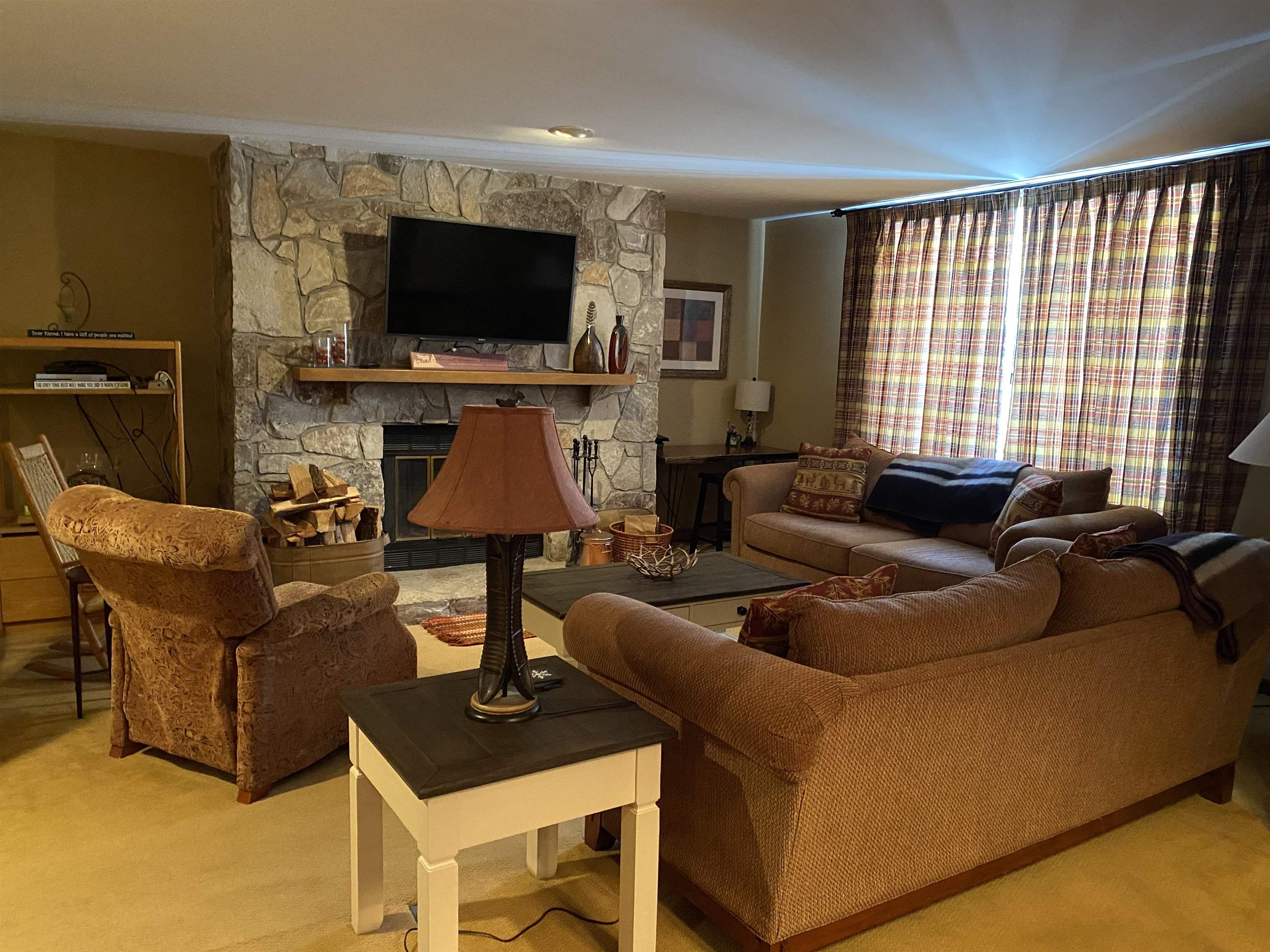 4 E Northbrook Village Road, Unit B21 West Dover, VT 05356 - Photo 9 of 24 Gallery Image 9