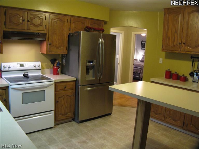 3669 Elm Road Stow, OH 44224 - Photo 12 of 20 Kitchen