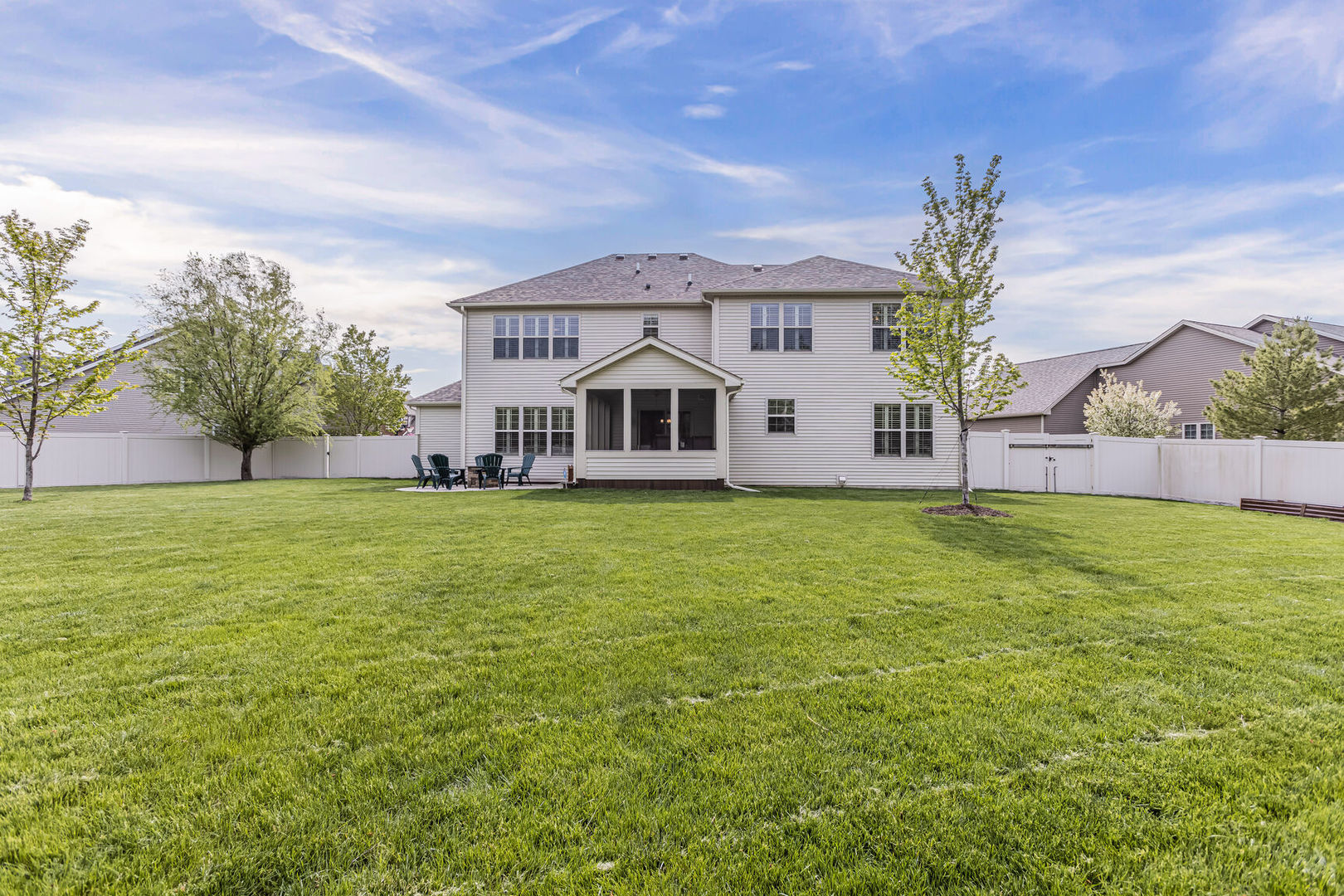5 Fletcher Court Savoy, IL 61874 - Photo 44 of 48 a front view of a house with garden