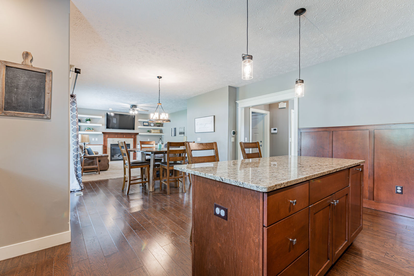 5 Fletcher Court Savoy, IL 61874 - Photo 8 of 48 a kitchen with lots of counter space and furniture