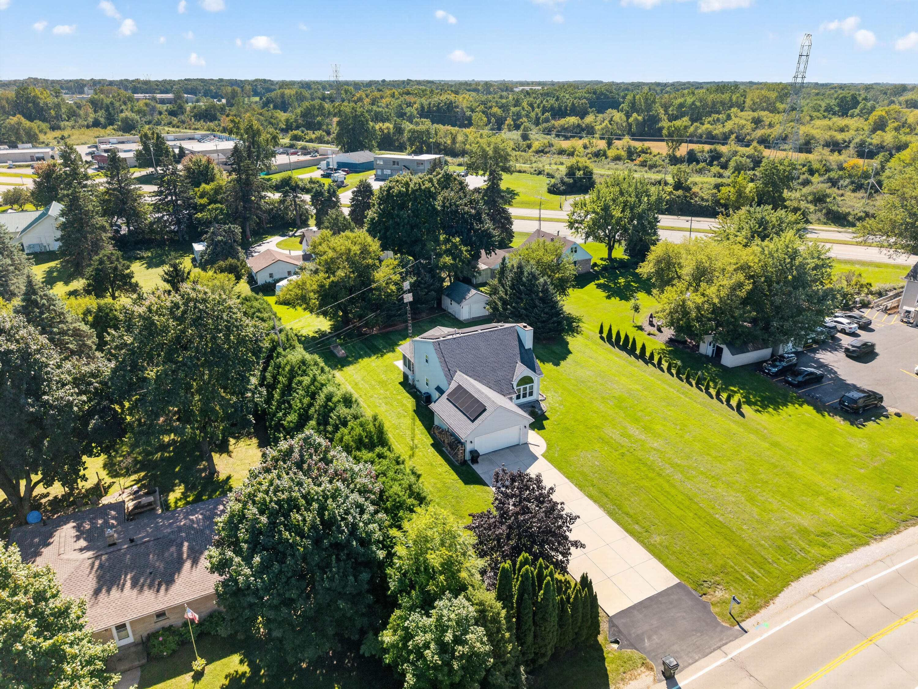 2733 4 1/2 Mile Road Caledonia, WI 53402 - Photo 6 of 44 DJI_20260924135047_0089_D