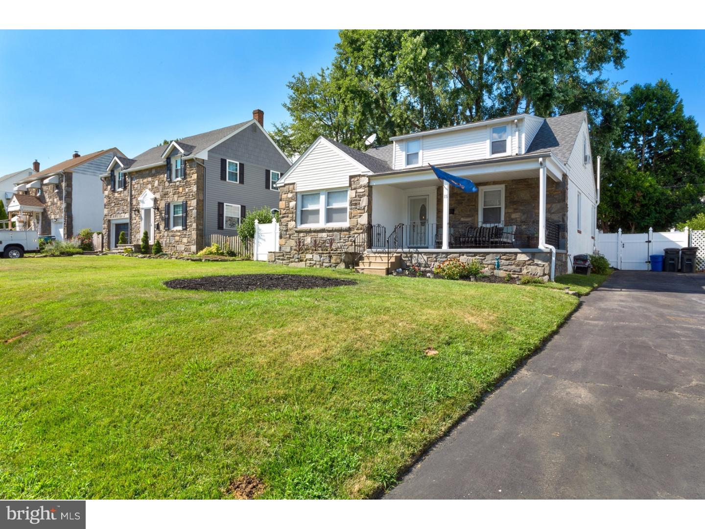 15 Fairhill Road Morton, PA 19070 - Photo 3 of 25