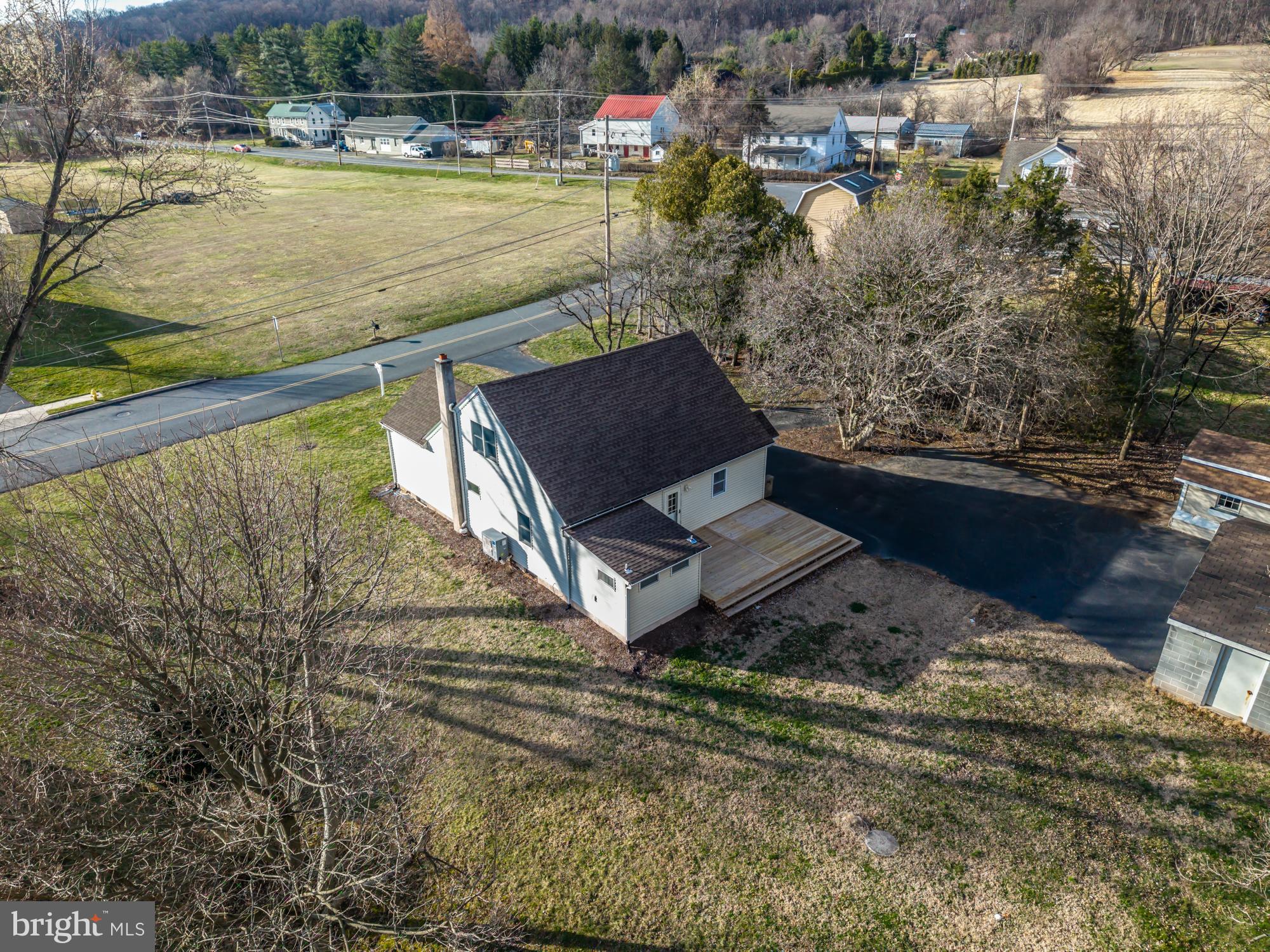 183 Worman Road Douglassville, PA 19518 - Photo 8 of 60