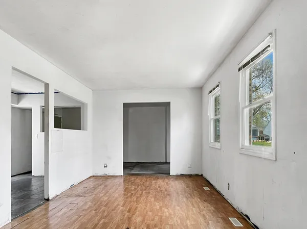 $300,000 | 104 Stoneham Court, Bolingbrook, IL 60440