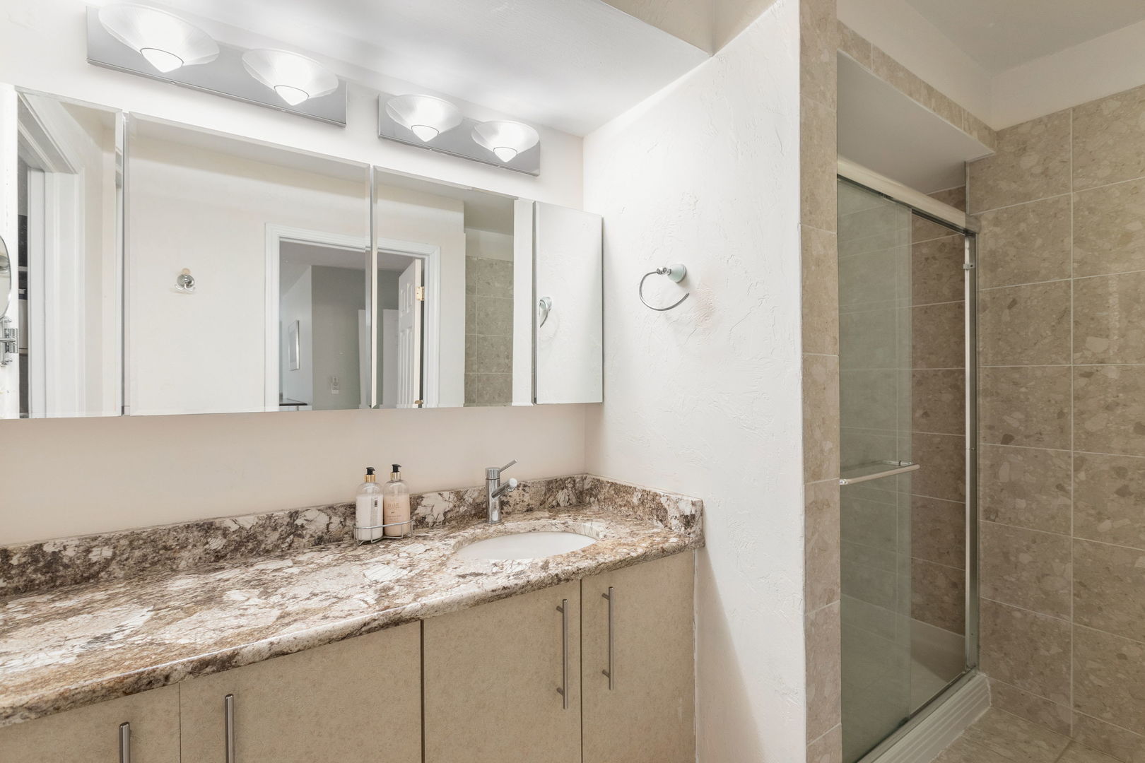 3918 Dundee Road Northbrook, IL 60062 - Photo 12 of 25