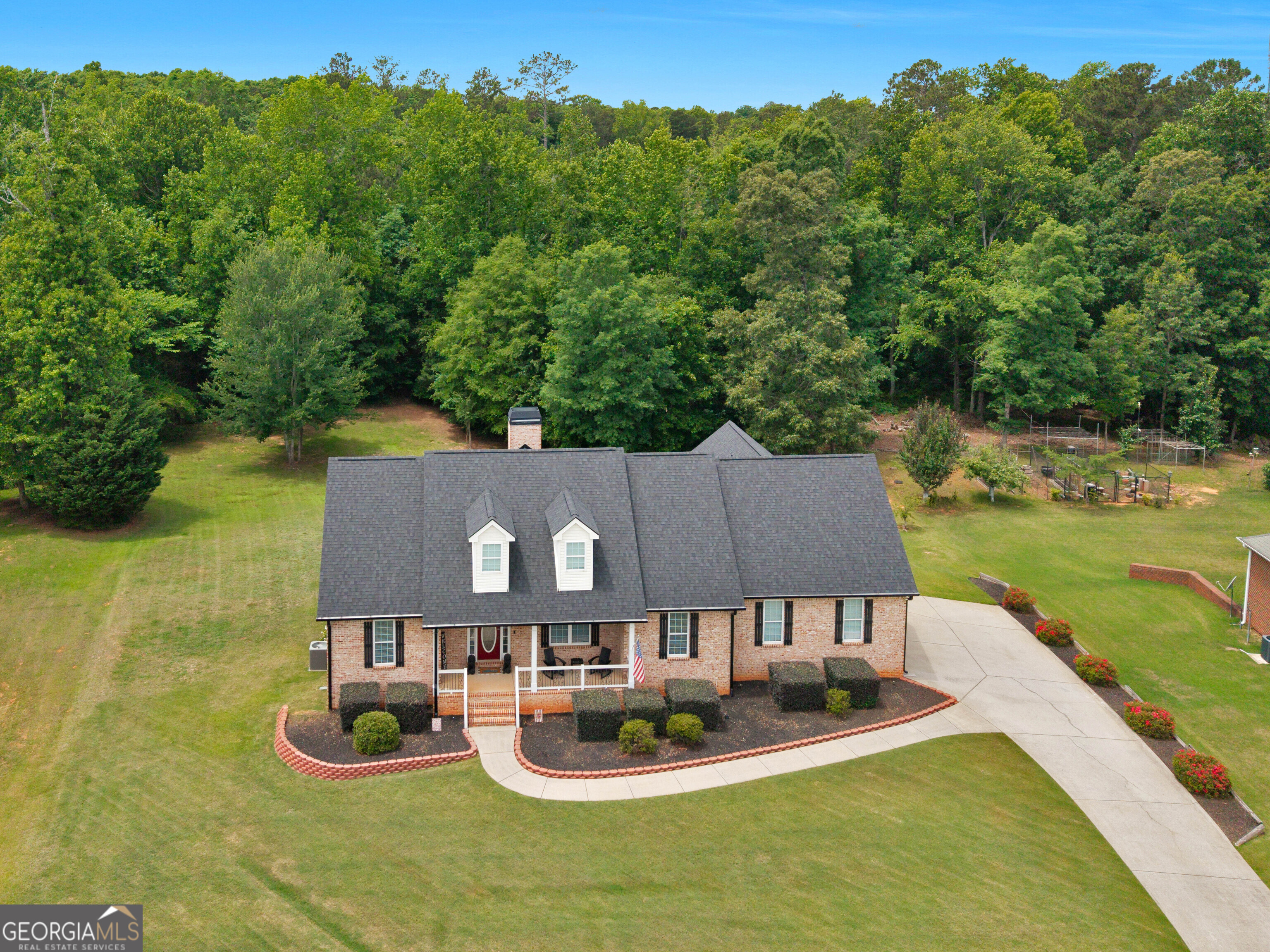 221 Hummingbird Court Hampton, GA 30228 - Photo 4 of 77