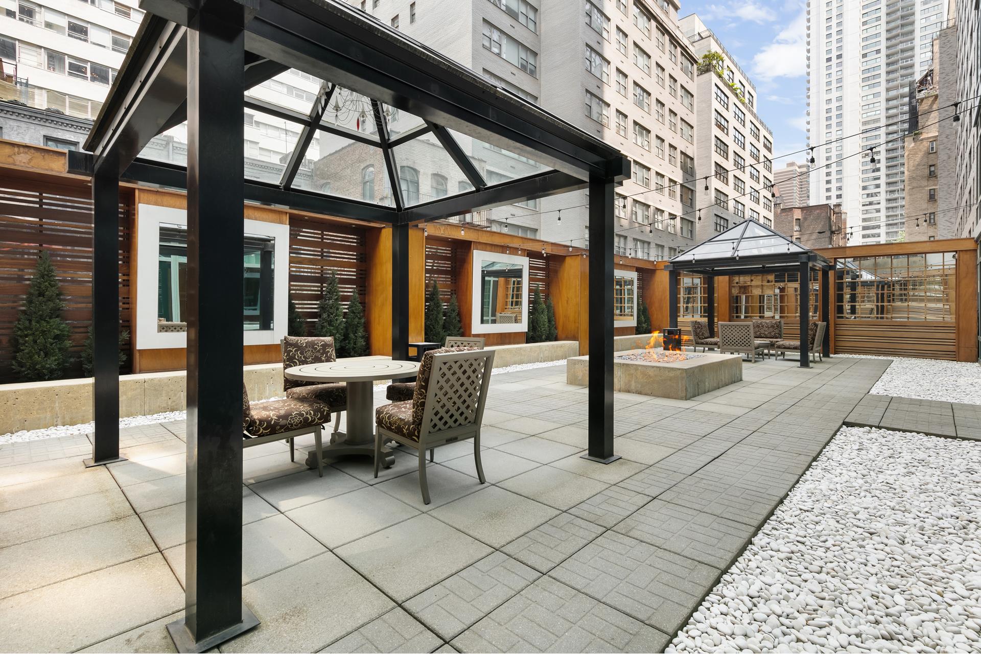 207 East 57th Street, Unit 19B Manhattan, NY 10022 - Photo 19 of 20