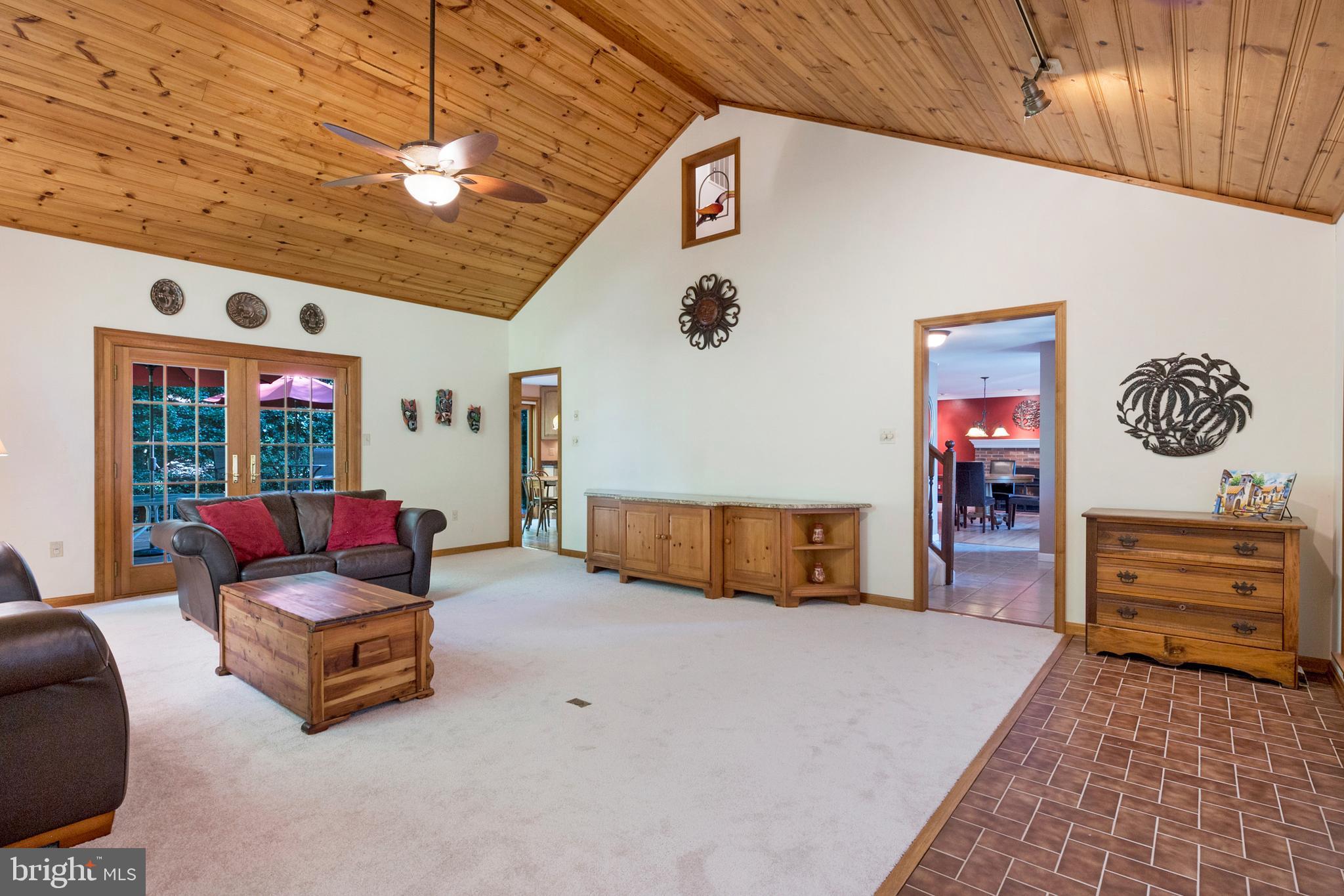 126 Claiborne Road Edgewater, MD 21037 - Photo 3 of 49 Gallery Image 3