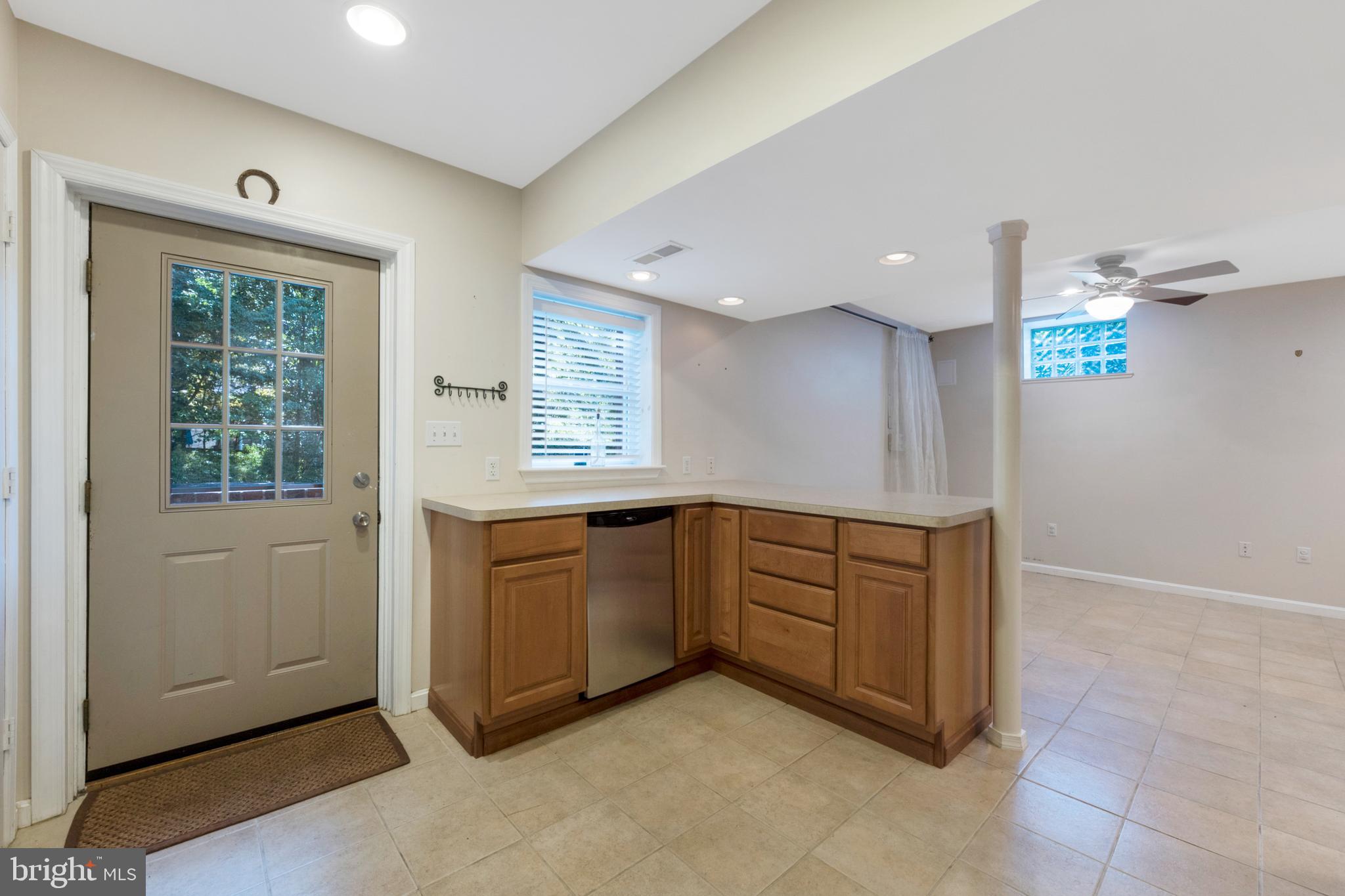 126 Claiborne Road Edgewater, MD 21037 - Photo 38 of 49 Gallery Image 38